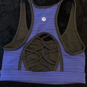 Lululemon sports bra